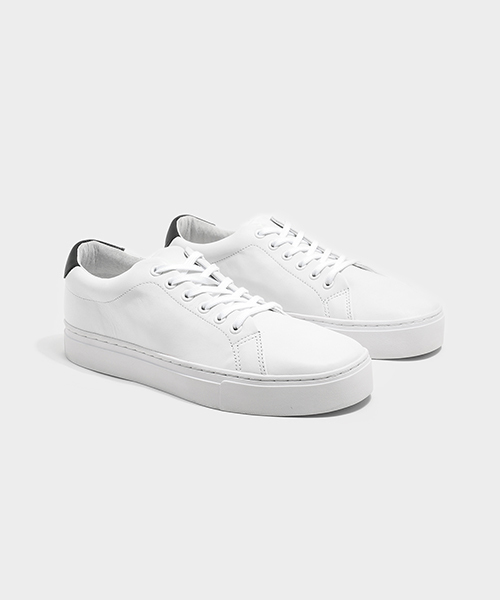 Saturdays NYC(サタデーズ ニューヨークシティ )の「Derek Womens(スニーカー・レディース・ホワイト/ブラック/ブルー・23.0cm/24.0cm)」の2枚目の写真