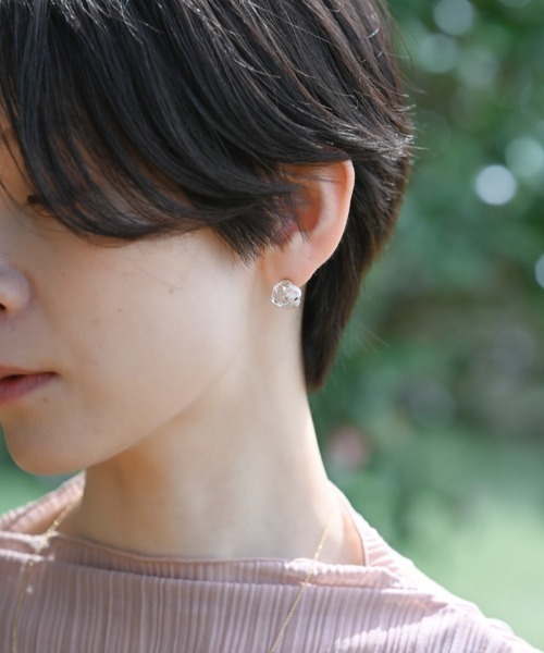 HARIO Lampwork Factory(ハリオランプワークファクトリー)の「ピアス モアレ(ピアス(両耳用)・レディース・クリア・FREE)」の9枚目の写真