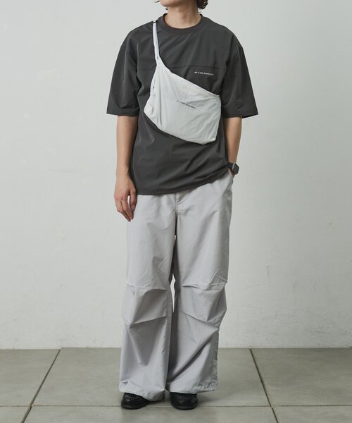 COLONY 2139(コロニートゥーワンスリーナイン)の「【UNISEX】撥水ポケッタブルリフレクターリップショルダー(ショルダーバッグ・メンズ・ブラック/グレー/ホワイト・FREE)」の8枚目の写真