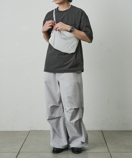 COLONY 2139(コロニートゥーワンスリーナイン)の「【UNISEX】撥水ポケッタブルリフレクターリップショルダー(ショルダーバッグ・メンズ・ブラック/グレー/ホワイト・FREE)」の9枚目の写真