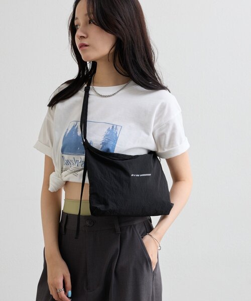 COLONY 2139(コロニートゥーワンスリーナイン)の「【UNISEX】撥水ポケッタブルリフレクターリップショルダー(ショルダーバッグ・メンズ・ブラック/グレー/ホワイト・FREE)」の13枚目の写真