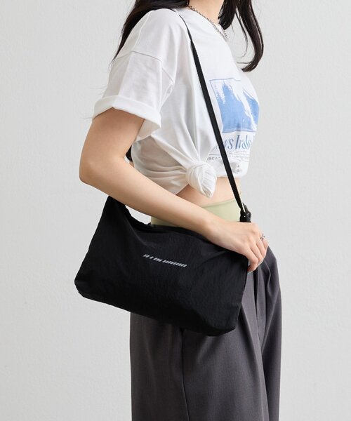 COLONY 2139(コロニートゥーワンスリーナイン)の「【UNISEX】撥水ポケッタブルリフレクターリップショルダー(ショルダーバッグ・メンズ・ブラック/グレー/ホワイト・FREE)」の14枚目の写真