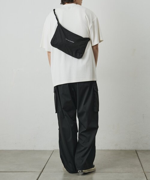 COLONY 2139(コロニートゥーワンスリーナイン)の「【UNISEX】撥水ポケッタブルリフレクターリップショルダー(ショルダーバッグ・メンズ・ブラック/グレー/ホワイト・FREE)」の21枚目の写真