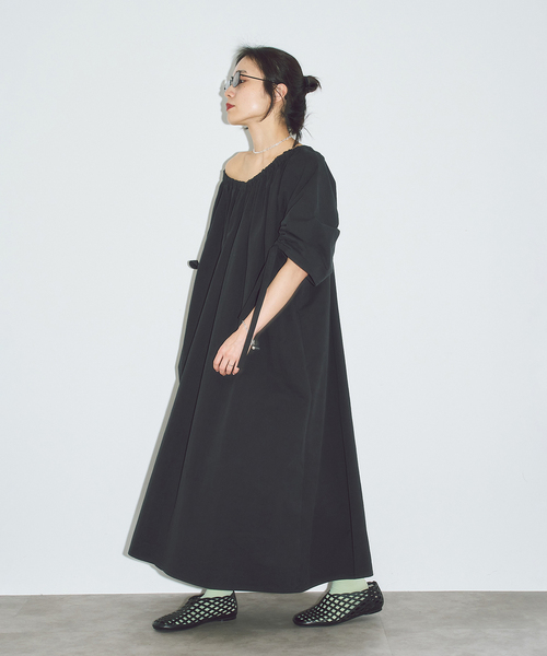 CITYSHOP（シティーショップ）の「GATHER SLEEVE DRESS：ワンピース（ワンピース・レディース・ベージュ/ブラック・36/38）」の9枚目の写真