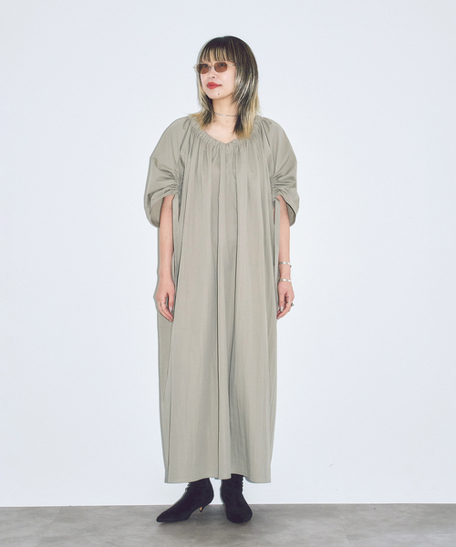 CITYSHOP（シティーショップ）の「GATHER SLEEVE DRESS：ワンピース（ワンピース・レディース・ベージュ/ブラック・36/38）」の12枚目の写真