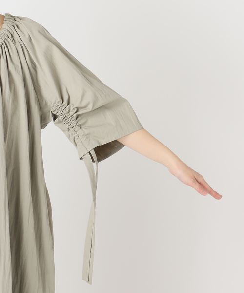 CITYSHOP（シティーショップ）の「GATHER SLEEVE DRESS：ワンピース（ワンピース・レディース・ベージュ/ブラック・36/38）」の19枚目の写真