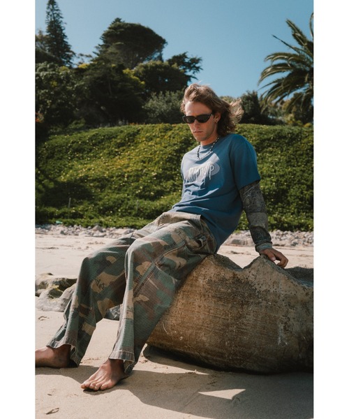 RIPNDIP(リップンディップ)の「CLAWS CAMO WIDE FIT CARPENTER PANTS(カーゴパンツ・メンズ・カモフラージュ・SMALL/X-SMALL)」の4枚目の写真