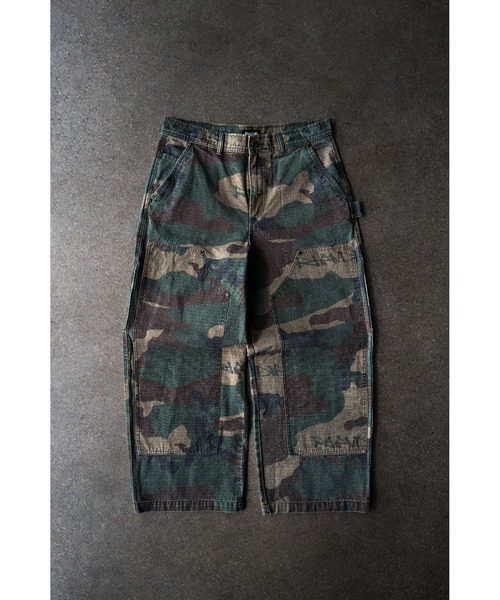 RIPNDIP(リップンディップ)の「CLAWS CAMO WIDE FIT CARPENTER PANTS(カーゴパンツ・メンズ・カモフラージュ・SMALL/X-SMALL)」の7枚目の写真