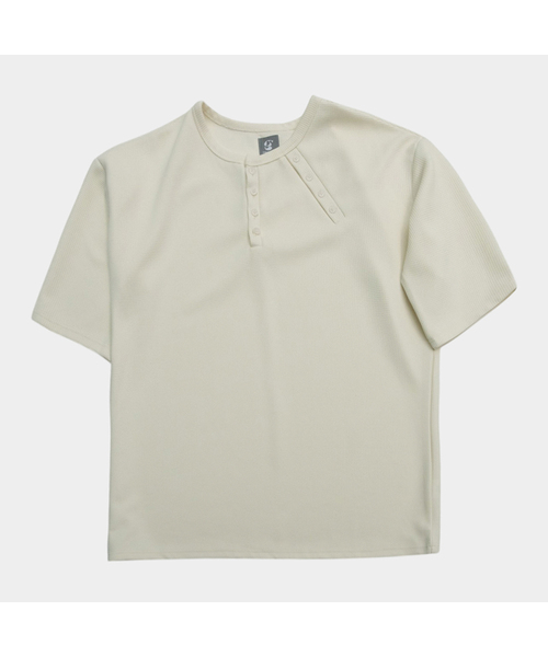 SOMEPLACE MAN(サムプレイス・マン)の「ワッフルサイドスナップポイントベーシックラウンドネック半袖Tシャツ_3COLOR(Tシャツ/カットソー・メンズ・ネイビー/アイボリー/ブラック・FREE)」の2枚目の写真