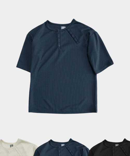 SOMEPLACE MAN(サムプレイス・マン)の「ワッフルサイドスナップポイントベーシックラウンドネック半袖Tシャツ_3COLOR(Tシャツ/カットソー・メンズ・ネイビー/アイボリー/ブラック・FREE)」の4枚目の写真