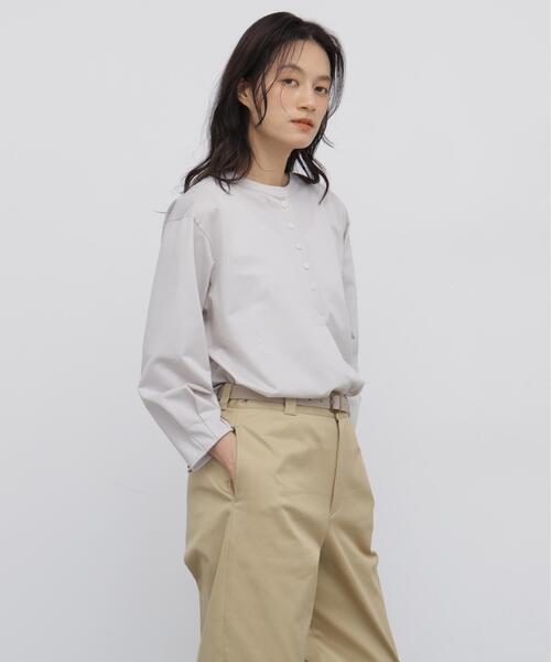 human woman(ヒューマンウーマン)の「◆トリコットカットソー釦ブラウス(Tシャツ/カットソー・レディース・ホワイト/オレンジ系その他/ベージュ系その他3・MEDIUM)」の3枚目の写真