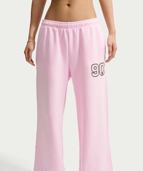 NIKE(ナイキ)の「ナイキ Studio Fleece ミディアムウェイト ウィメンズ ミッドライズ ワイドレッグパンツ / Nike Studio Fleece Medium Weight Women's Mid-Rise Wide-Leg Pants IV5749-663 Pink Foam(スウェットパンツ・レディース・ピンク・XS/S/XL/M/L)」の3枚目の写真