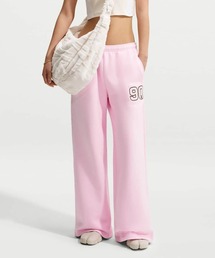 ナイキ Studio Fleece ミディアムウェイト ウィメンズ ミッドライズ ワイドレッグパンツ / Nike Studio Fleece Medium Weight  Women's Mid-Rise Wide-Leg Pants IV5749-663 Pink Foam
