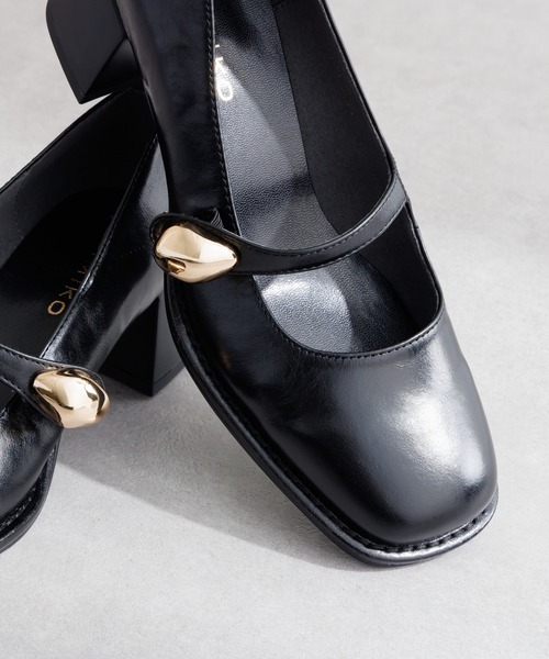 美品✨HIMIKO ヒミコ ストラップパンプス スクエアトゥ レザー 24㎝ HIMIKO（ヒミコ）の「【HIMIKO】【ZOZOTOWN限定デザイン】スクエアトゥ