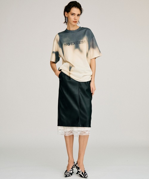 PRANK PROJECT(プランクプロジェクト)の「【2026Autumn Pre-Order】レイヤードヘムシンセティックレザースカート / Layered Hem Synthetic Leather Skirt(スカート・レディース・ブラック/ボルドー・38/36)」の5枚目の写真