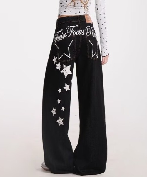 Teem Store(チームストア)の「スターモチーフバックプリントワイドデニム(デニムパンツ・レディース・ブラック・L/M)」の1枚目の写真