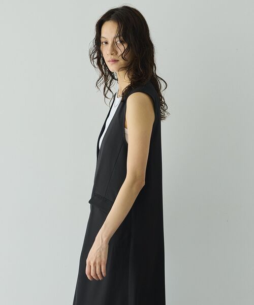 GARAGE OF GOOD CLOTHING(ガレージオブグッドクロージング)の「ムジ深Vネックタックジャンパースカート(ジャンパースカート・レディース・ブラック・36/38)」の14枚目の写真