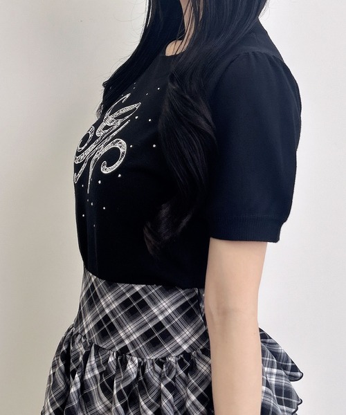 INGNI(イング)の「装飾イニシャルロゴニット(ニット/セーター・レディース・ブラック×ホワイト/ホワイト×ピンク/ピンク系2・M)」の12枚目の写真