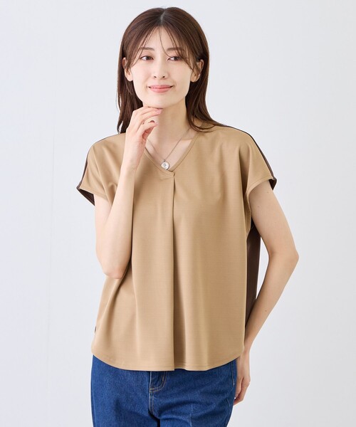 Jayro(ジャイロ)の「エステルスパン合わせネックプルオーバー(Tシャツ/カットソー・レディース・キャメル/ブルー系その他2/イエロー系その他4・FREE)」の1枚目の写真