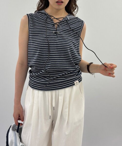 w closet（ダブルクローゼット）の「ボーダーノースリフーディー（その他トップス・レディース・オフホワイト/ネイビー/グリーン・FREE）」の14枚目の写真