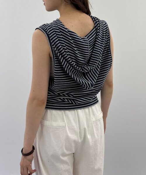 w closet（ダブルクローゼット）の「ボーダーノースリフーディー（その他トップス・レディース・オフホワイト/ネイビー/グリーン・FREE）」の6枚目の写真