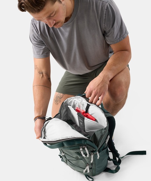 Matador(マタドール)の「Matador/マタドール 24L Adventure Pack/24L アドベンチャーパック(バックパック/リュック・メンズ・ワインレッド/ブラック/ダークグリーン・FREE)」の17枚目の写真