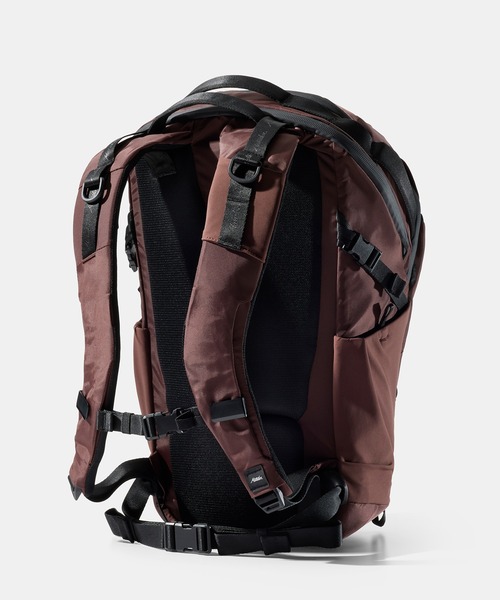 Matador(マタドール)の「Matador/マタドール 24L Adventure Pack/24L アドベンチャーパック(バックパック/リュック・メンズ・ワインレッド/ブラック/ダークグリーン・FREE)」の9枚目の写真