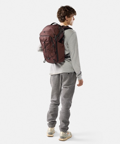 Matador(マタドール)の「Matador/マタドール 24L Adventure Pack/24L アドベンチャーパック(バックパック/リュック・メンズ・ワインレッド/ブラック/ダークグリーン・FREE)」の11枚目の写真