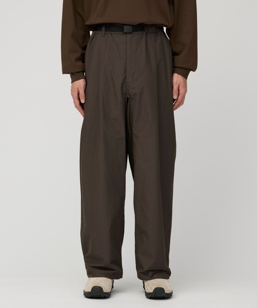 Snow Peak(スノーピーク)の「Snow Peak / Wool Nylon Taffeta Trousers ウールナイロンタフタ トラウザーズ(その他パンツ・メンズ・ブラック/ダークブラウン・L/XL/S/M)」の6枚目の写真