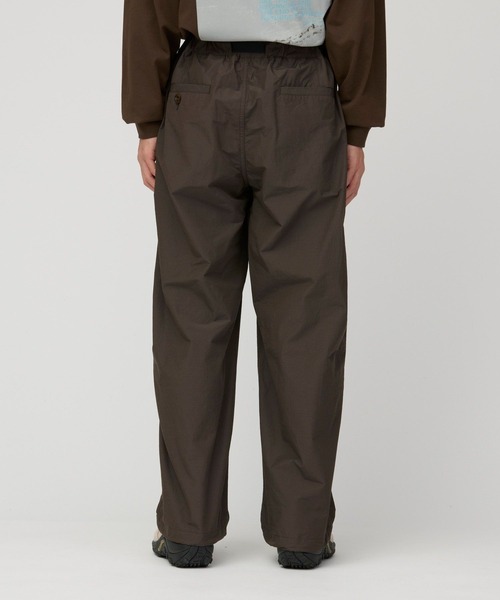 Snow Peak(スノーピーク)の「Snow Peak / Wool Nylon Taffeta Trousers ウールナイロンタフタ トラウザーズ(その他パンツ・メンズ・ブラック/ダークブラウン・L/XL/S/M)」の8枚目の写真