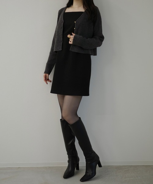 junoah（ジュノア）の「Vニットカーディガン+ミニキャミワンピセット（ワンピース・レディース・アイボリー/ブラック/チャコール・MEDIUM/SMALL/LARGE）」の5枚目の写真