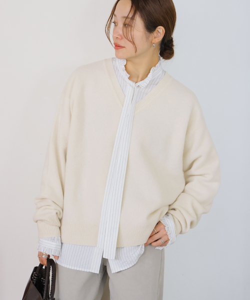 JOURNAL STANDARD(ジャーナルスタンダード)の「MUSIC Vネックプルオーバー(ニット/セーター・レディース・ブラウン/ホワイト/ピンク系その他・FREE)」の6枚目の写真