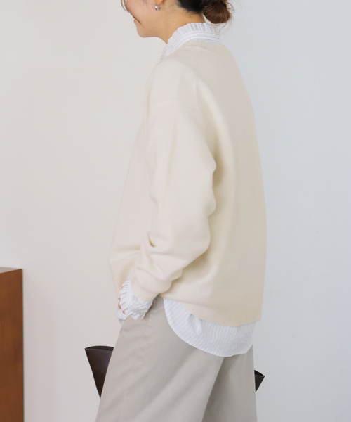 JOURNAL STANDARD(ジャーナルスタンダード)の「MUSIC Vネックプルオーバー(ニット/セーター・レディース・ブラウン/ホワイト/ピンク系その他・FREE)」の7枚目の写真