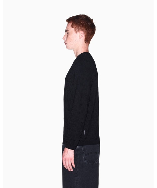 ARMANI EXCHANGE(アルマーニエクスチェンジ)の「【A|X アルマーニ エクスチェンジ】オールオーバージャカードロゴ ニットプルオーバー(ニット/セーター・メンズ・ブラック・X-SMALL/X-LARGE/SMALL/MEDIUM/LARGE)」の2枚目の写真
