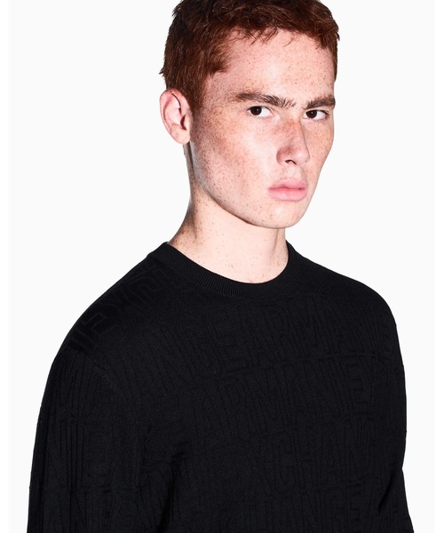 ARMANI EXCHANGE(アルマーニエクスチェンジ)の「【A|X アルマーニ エクスチェンジ】オールオーバージャカードロゴ ニットプルオーバー(ニット/セーター・メンズ・ブラック・X-SMALL/X-LARGE/SMALL/MEDIUM/LARGE)」の4枚目の写真