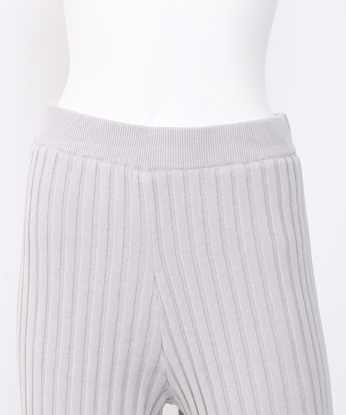 Chico(チコ)の「リブニットパンツ(その他パンツ・レディース・ライトグレー/ピンクベージュ・FREE)」の4枚目の写真