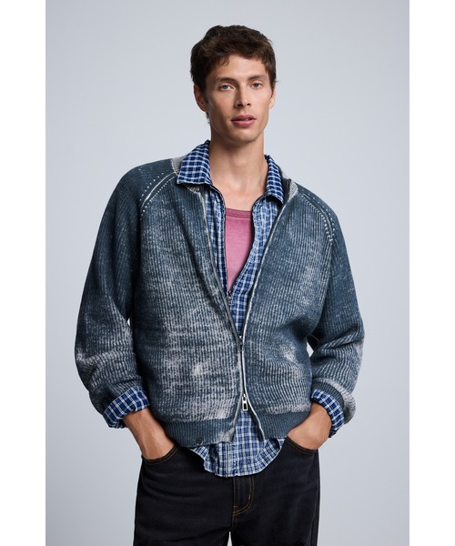 Desigual(デシグアル)の「ヴィンテージプリント ニットブルゾン|Desigual 2026秋冬新作(ニット/セーター・メンズ・ブラック・S/M)」の2枚目の写真