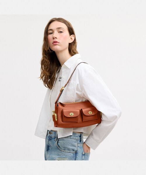 ターンロック ハバーサック バッグ 27（ショルダーバッグ）｜COACH