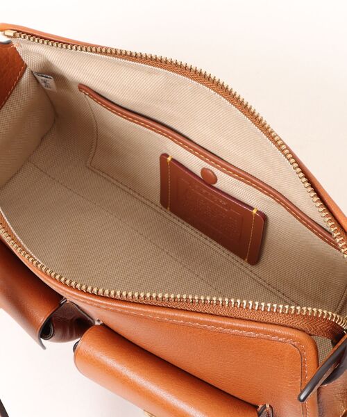 COACH（コーチ）の「ターンロック ハバーサック バッグ 27（ショルダーバッグ・レディース・ブラウン系その他・ONE）」の10枚目の写真