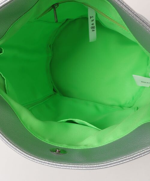 cheek(BAG)(チーク)の「heart catch shoulder(ショルダーバッグ・レディース・ゴールド/ブラック/シルバー・FREE)」の6枚目の写真