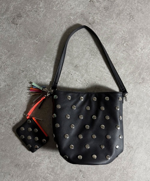 cheek(BAG)(チーク)の「heart catch shoulder(ショルダーバッグ・レディース・ゴールド/ブラック/シルバー・FREE)」の1枚目の写真