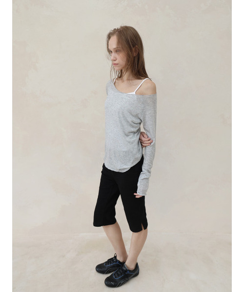OWNSER(オウンサー)の「セミルーズラフカットロングスリーブ(7カラー)(Tシャツ/カットソー・レディース・ピンク/アッシュブラウン/グレイッシュベージュ/オートミール/ライトグレー/ブラック/バーガンディー・MEDIUM/SMALL)」の10枚目の写真