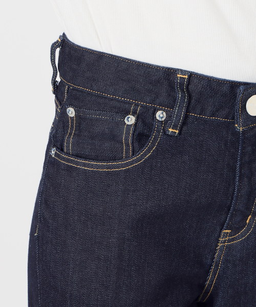Spick & Span(スピックアンドスパン)の「《全新色 / 追加》RED CARD TOKYO Anniversary Straight(デニムパンツ・レディース・ネイビー/ダークブルー・25/24/23/26)」の12枚目の写真