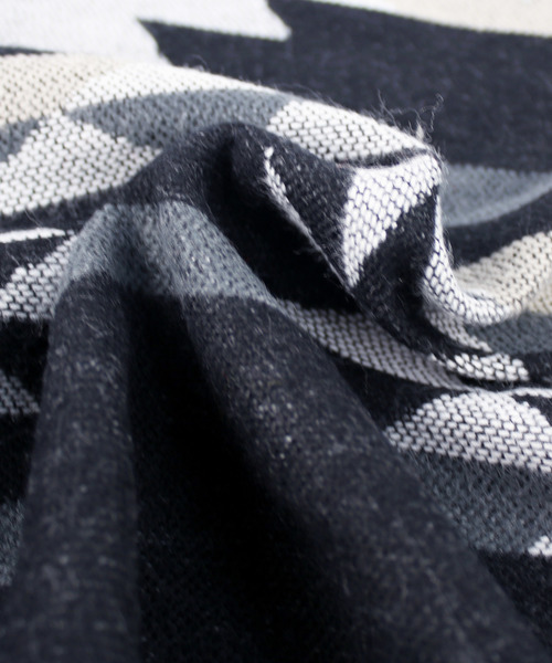 reca（レカ）の「オルテガ柄リバーシブルストール（ストール/ショール・レディース・レッド/ブラック/ネイビー/グレー・FREE）」の15枚目の写真