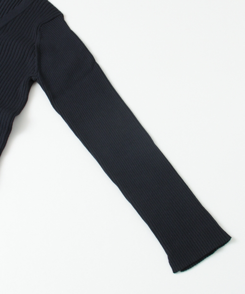 URBAN RESEARCH(アーバンリサーチ)の「UR リブVネックカーディガン(カーディガン/ボレロ・レディース・レッド/ネイビー/アイボリー・FREE)」の5枚目の写真