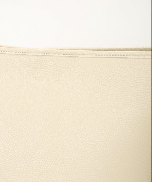 VIOLAd'ORO（ヴィオラドーロ）の「【VIOLA d'ORO】サイドベルト2WAY◆（トートバッグ・レディース・アイボリー/ブラック・FREE）」の22枚目の写真