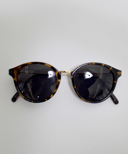 archives（アルシーヴ）の「ファッショングラスデミフレーム（サングラス・レディース・ブラック系その他/アイボリー・MEDIUM）」の4枚目の写真