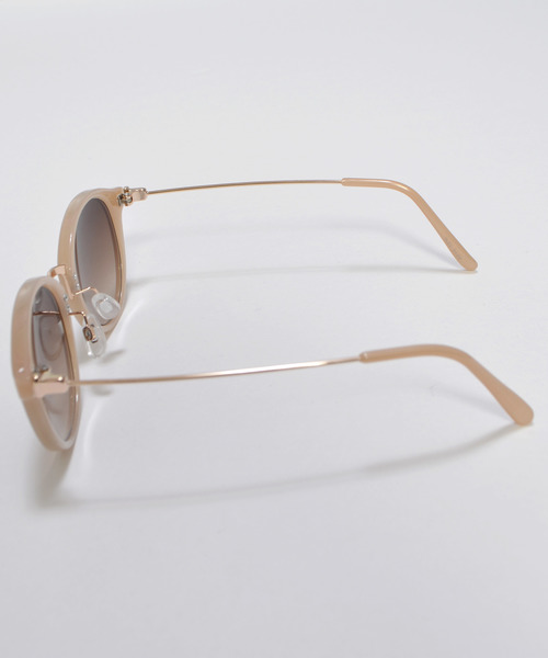 archives（アルシーヴ）の「ファッショングラスデミフレーム（サングラス・レディース・ブラック系その他/アイボリー・MEDIUM）」の7枚目の写真