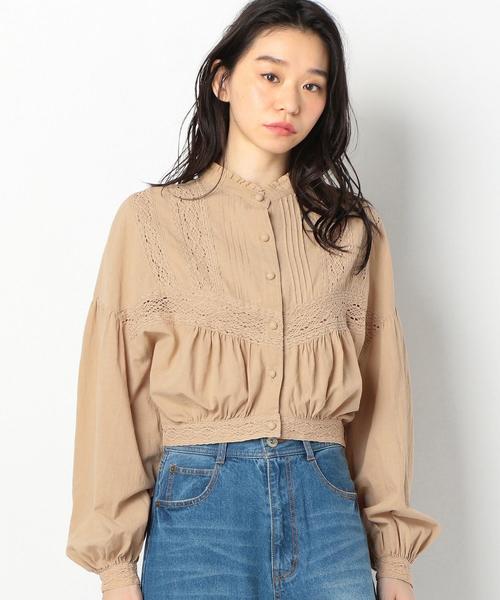 Another Edition（アナザーエディション）の「レーステープブラウス（シャツ/ブラウス・レディース・ベージュ/ナチュラル/ケリー・FREE）」の2枚目の写真