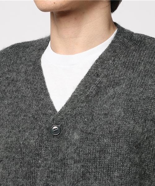 SHIPS JET BLUE（シップスジェットブルー）の「SHIPS JET BLUE: モヘア Vネックカーディガン（カーディガン/ボレロ・メンズ・ネイビー/ダークグレー/オレンジ系その他・SMALL/MEDIUM/LARGE/X-LARGE）」の4枚目の写真